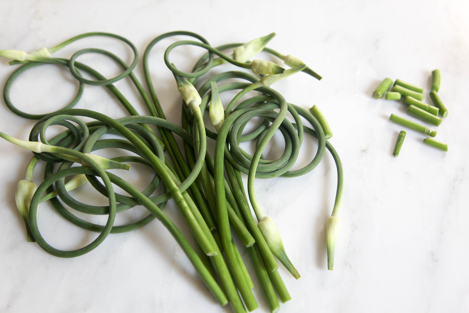 garlic scapes with bottoms snipped