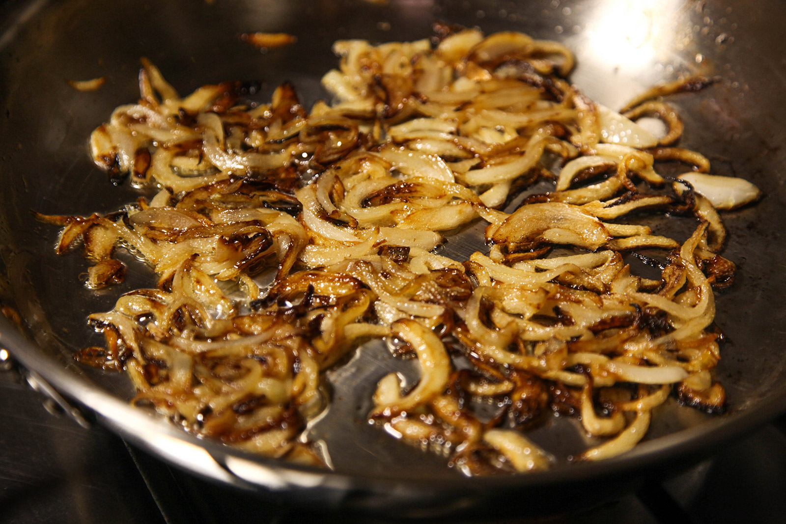caramelized onions for Fragrant Sweet Smoky Chicken